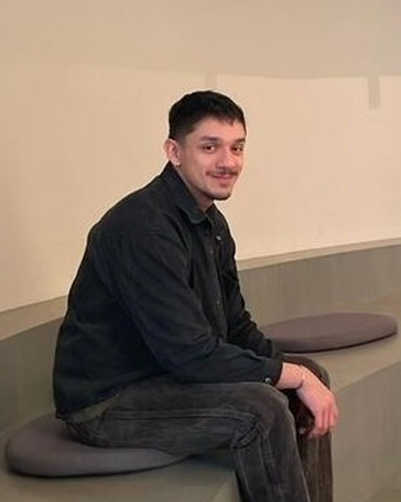 Santiago Acosta Jr. Profile Photo