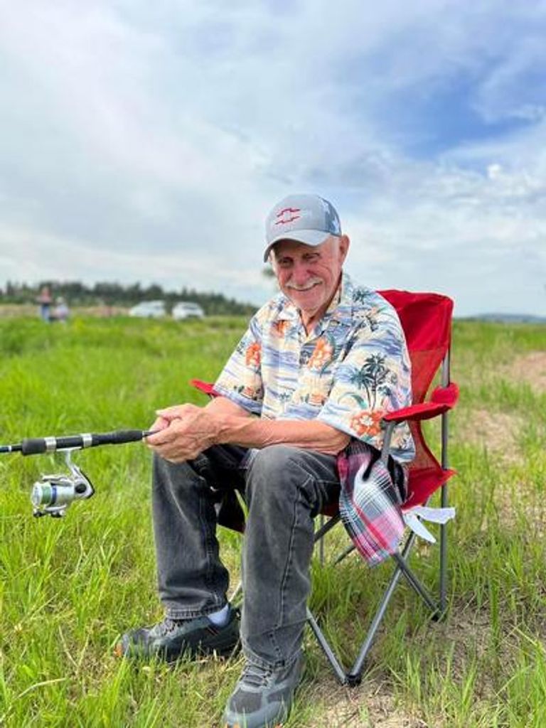 James Lee Hacker Profile Photo