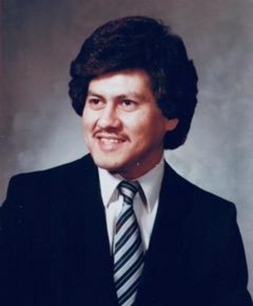 Daniel R. Hernandez Profile Photo