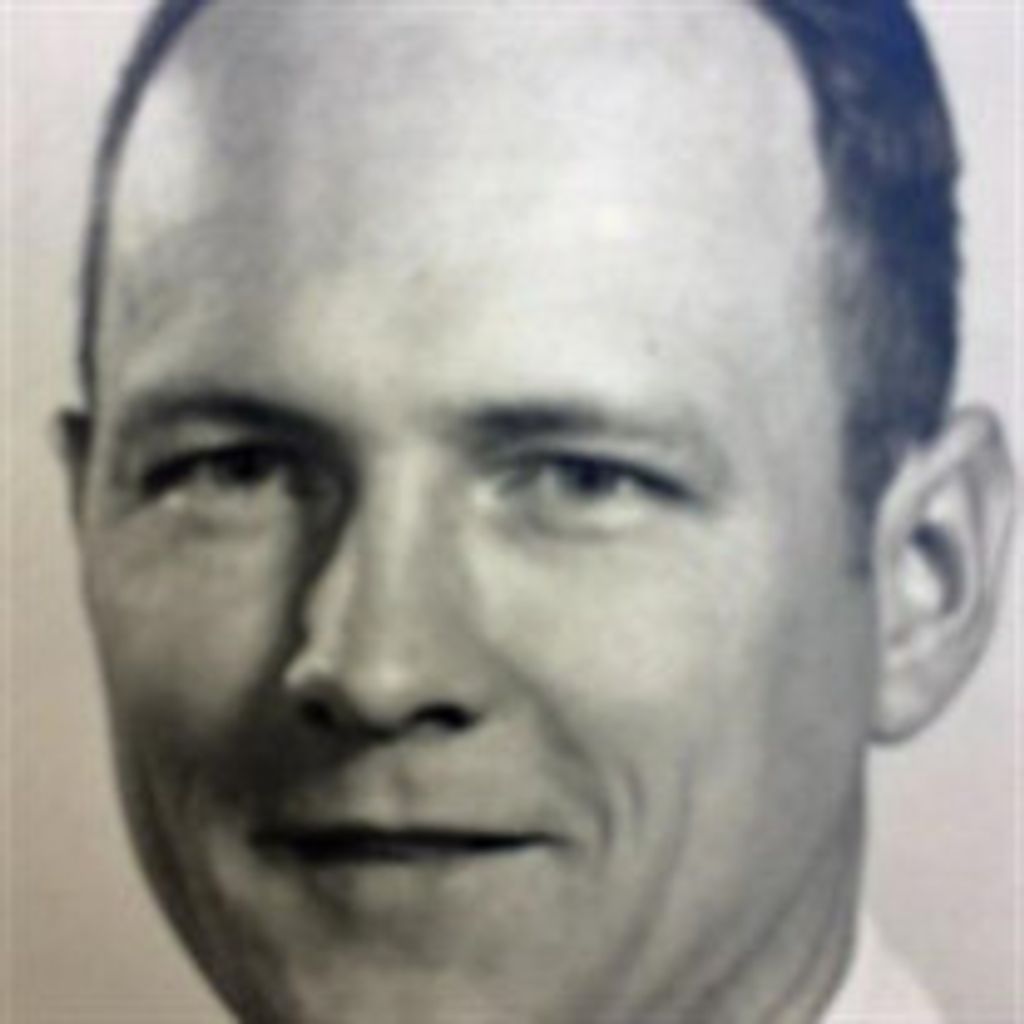 Leroy E Clemenz
