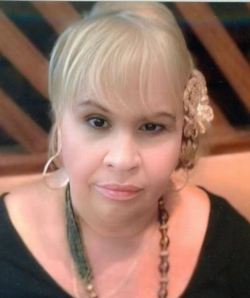 Carmen V. Cruz