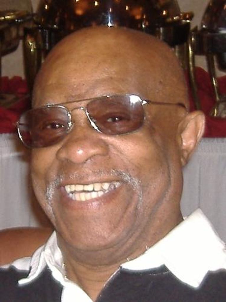 Lowell Thomas Profile Photo