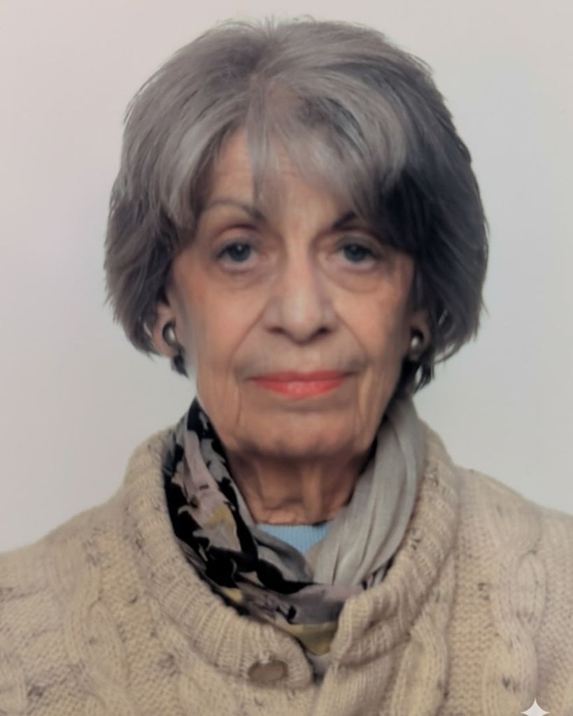 Lorraine Armstrong Profile Photo