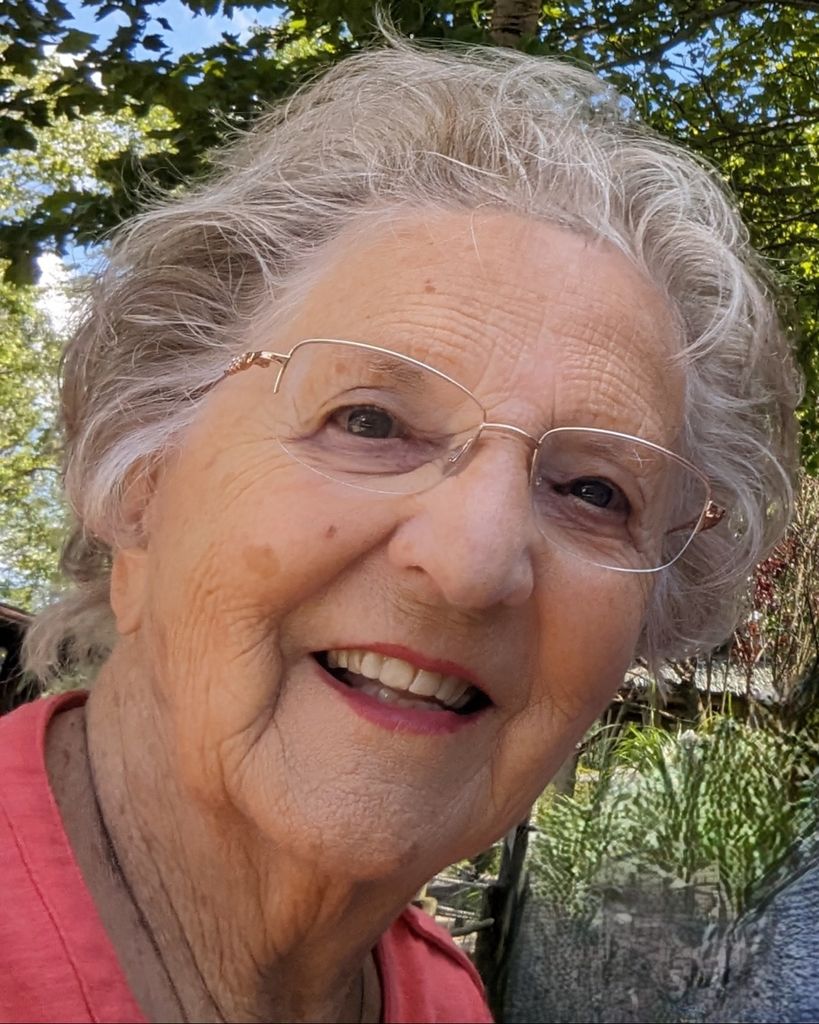 Angela Wolfe Profile Photo