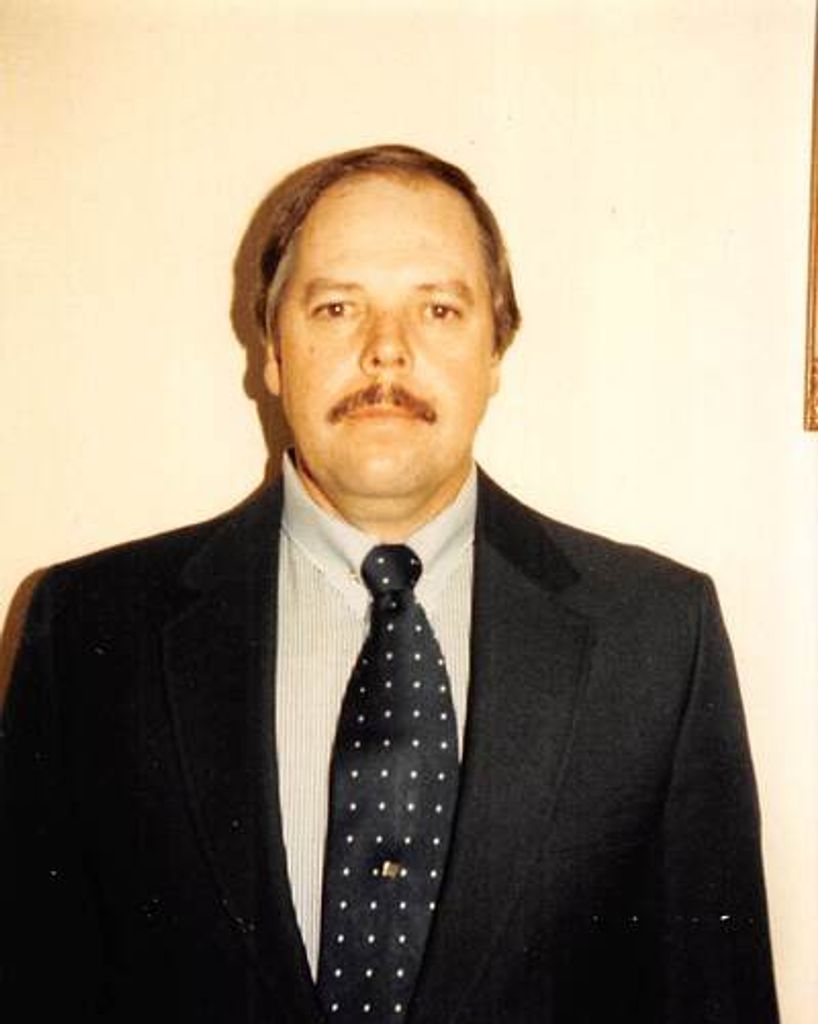 Richard "D.D." Dingey