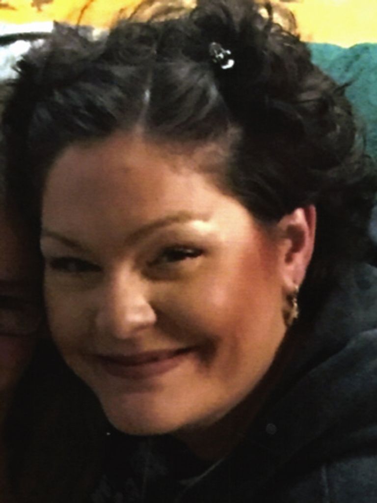 Amberly Ann Rounds Profile Photo