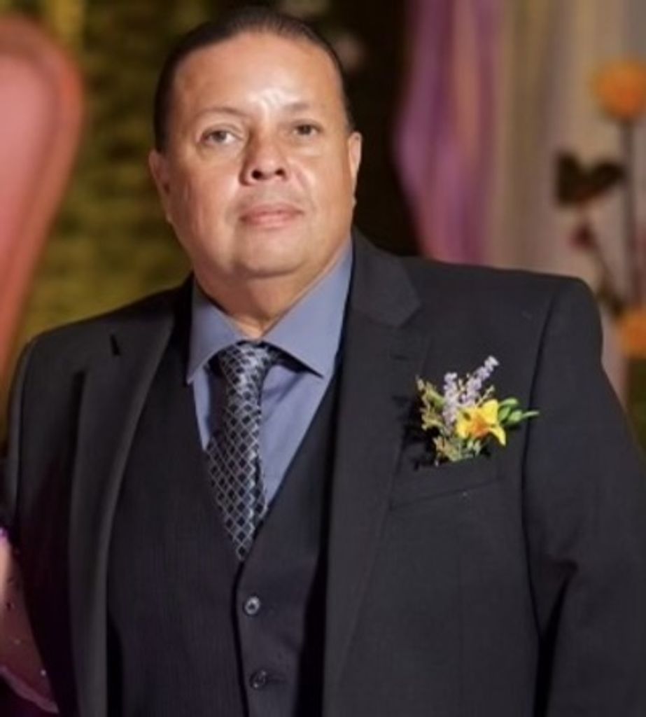 Gustavo Mendiola-Morales Profile Photo