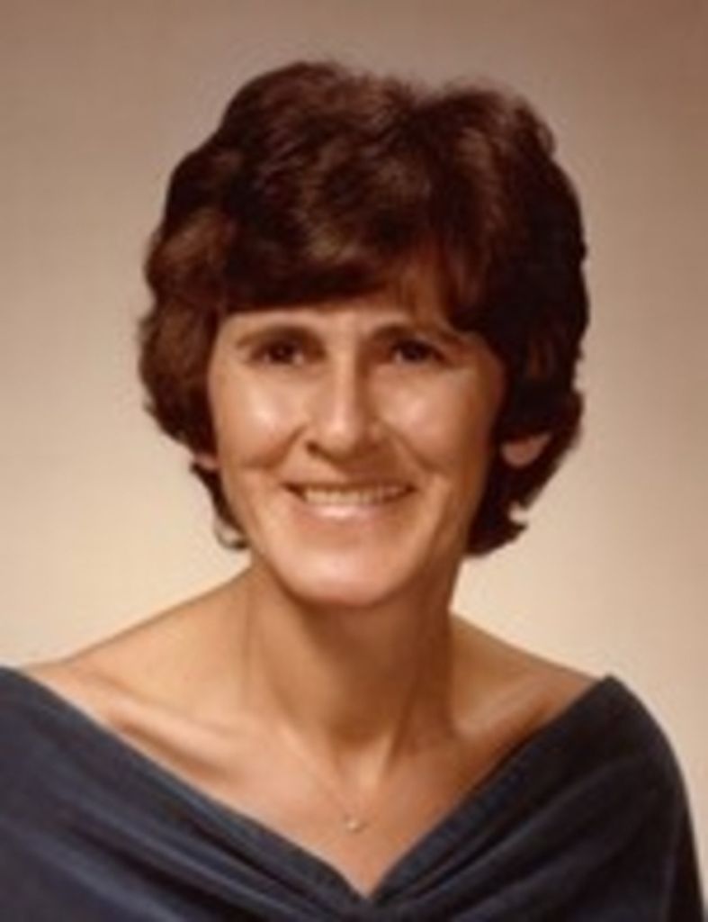 Julia 'Louise' Manzie