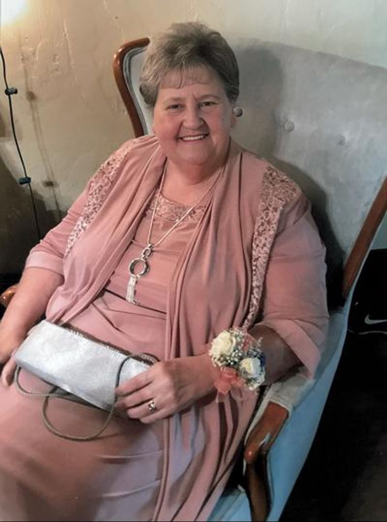 Lois "Sis" (Campbell) Lee Profile Photo