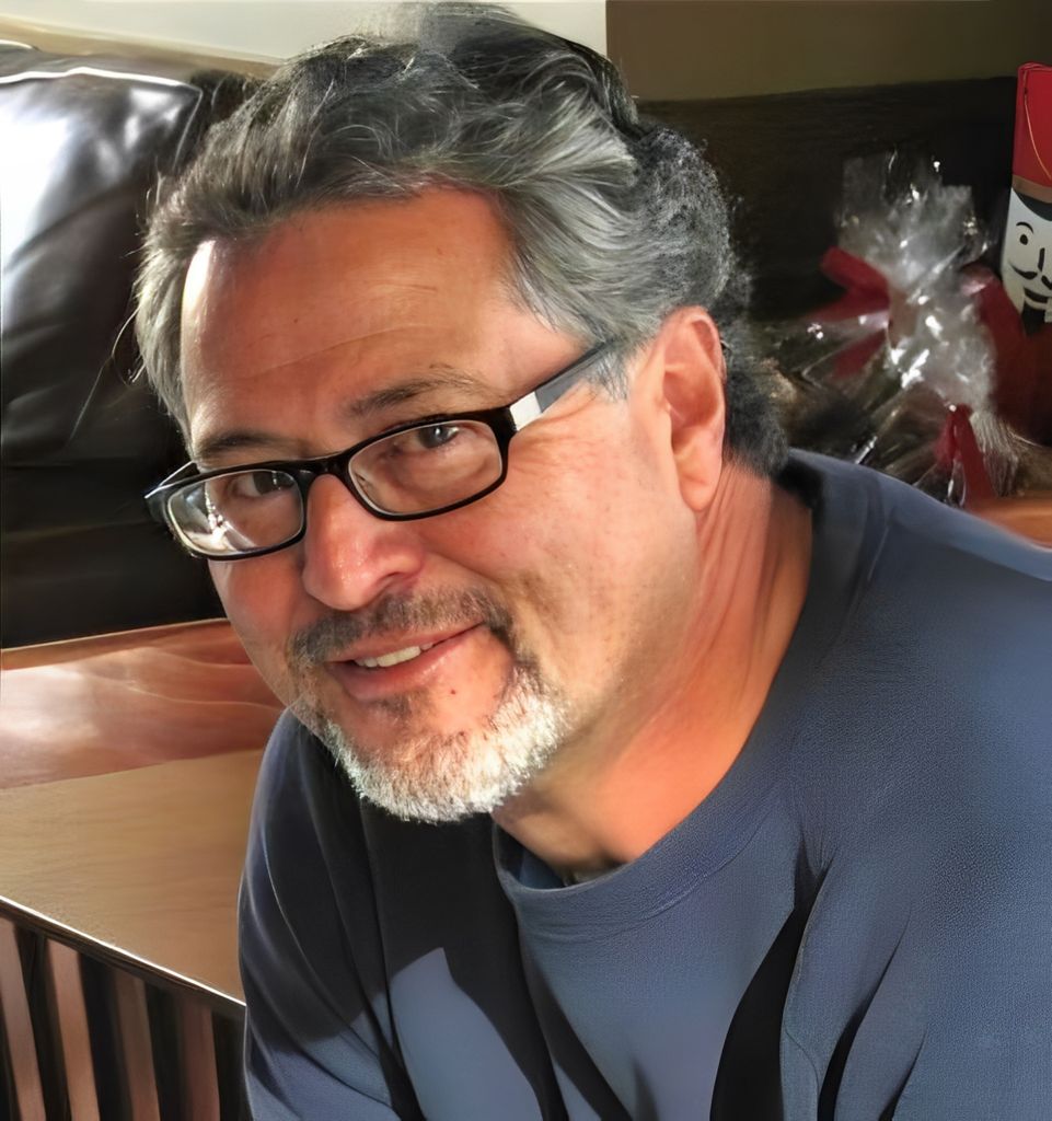 Robert Velarde Profile Photo