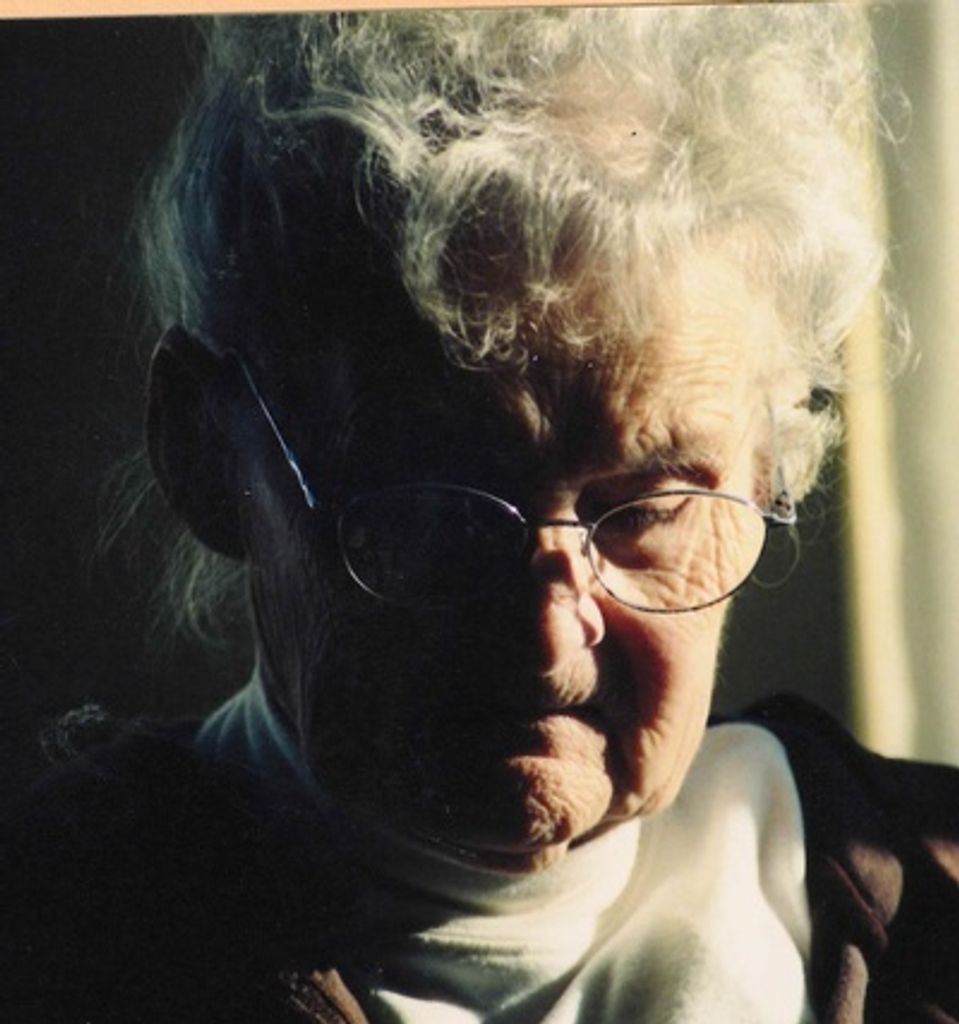 Helen Lindsay Profile Photo