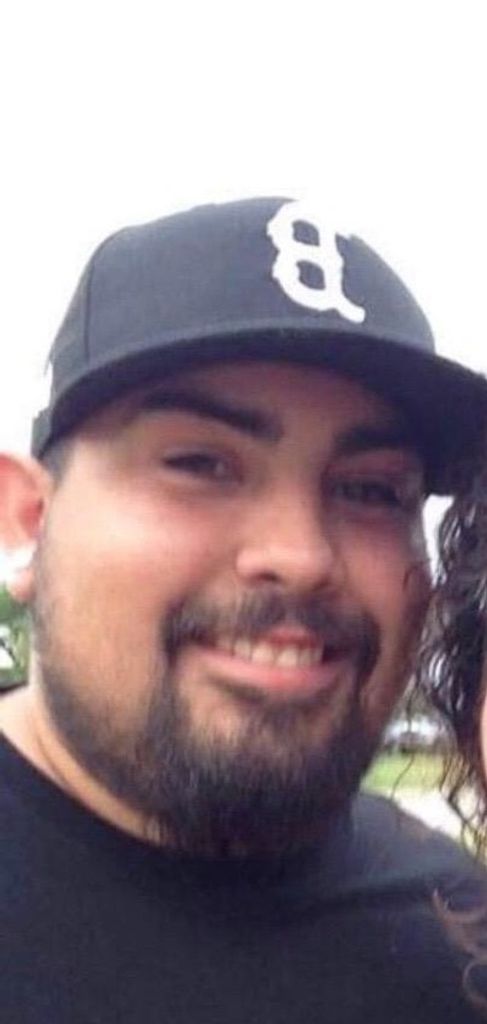 Justyn Daniel Garza Profile Photo