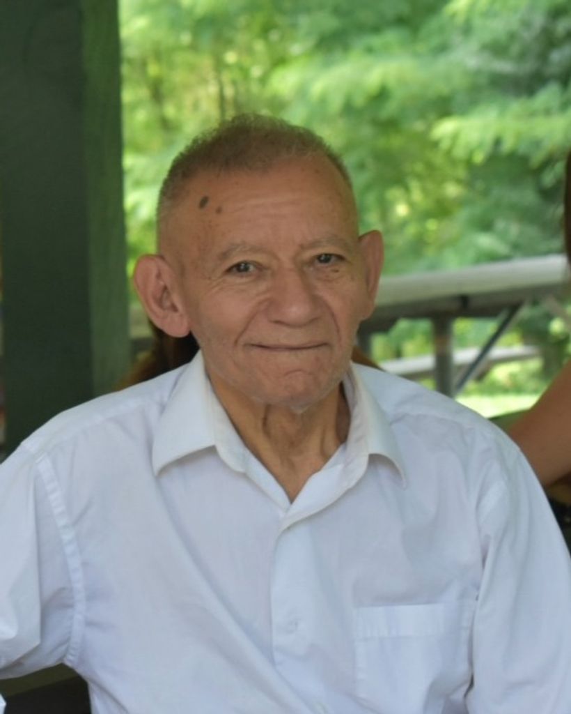 Luis B Pagan