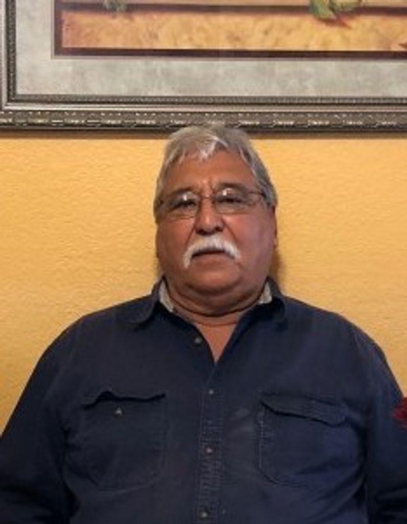 Ernesto Pinon Profile Photo
