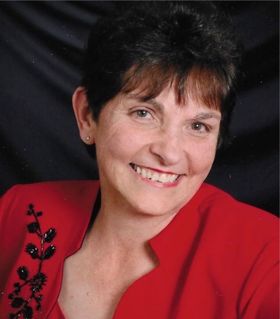 Joyce Hertaus Profile Photo