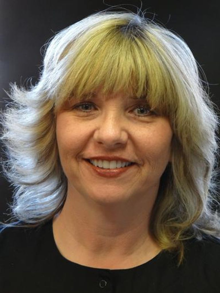 Laurie Lynda Riggs Profile Photo