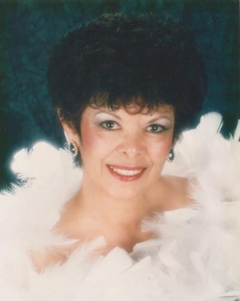 Nora Vega-Linde Profile Photo