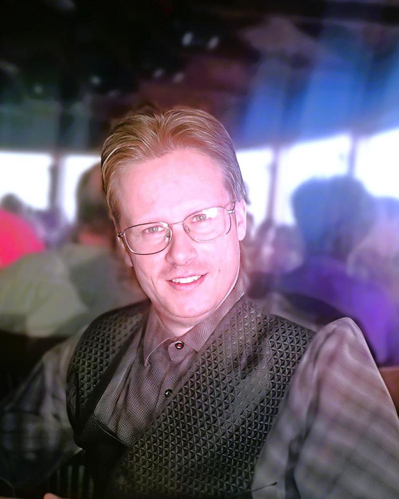 Nicholas Charles Russell Profile Photo