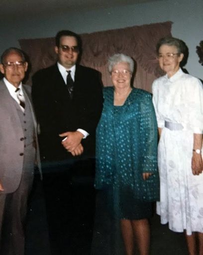 Eleanor Bruce photo gallery thumbnail 9 of 107