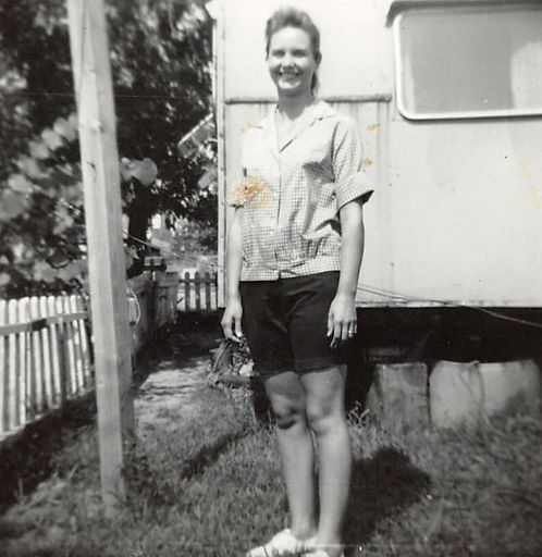 Irene (Wright)  Simpson photo gallery thumbnail 219 of 296