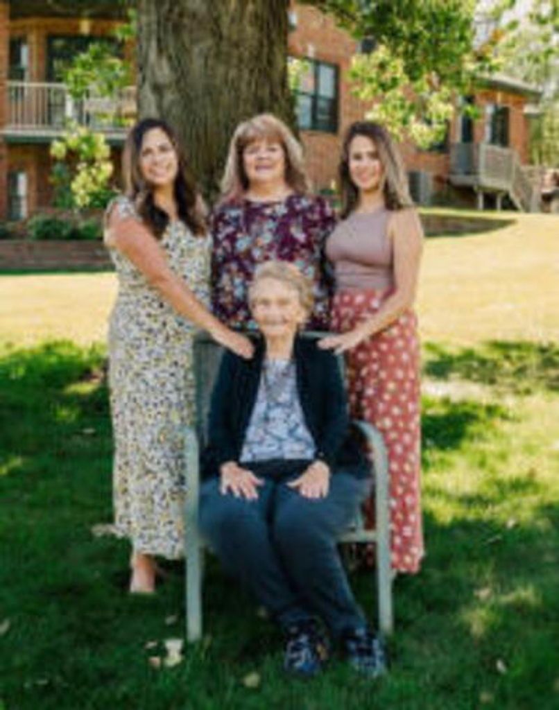 Karen Marie Gunderson Profile Photo