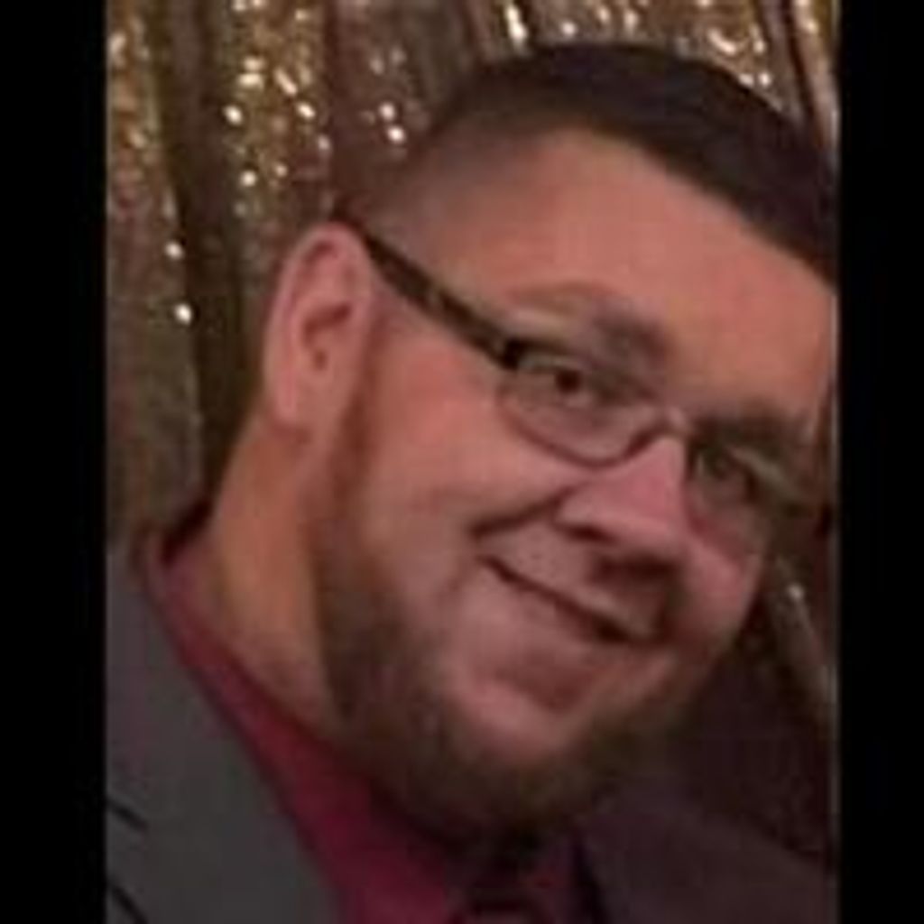 Paul Macneill Profile Photo