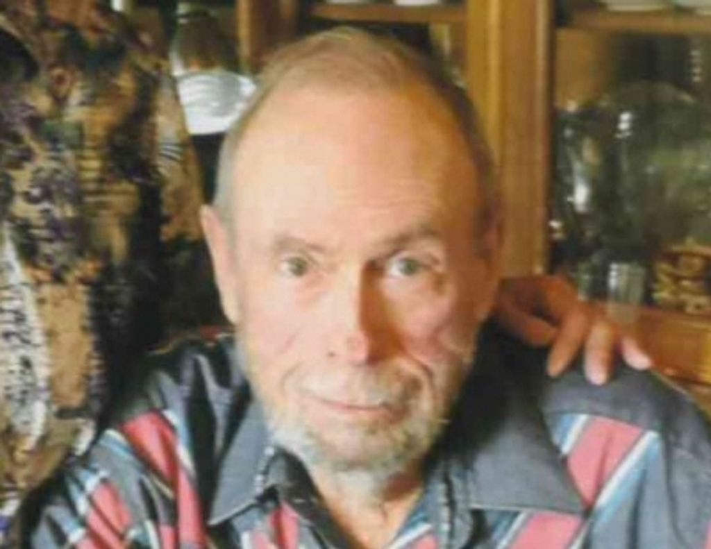 Gordon Lee Decker