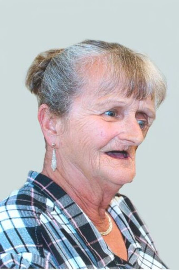 Mary (Della) Adella Tomlinson Profile Photo