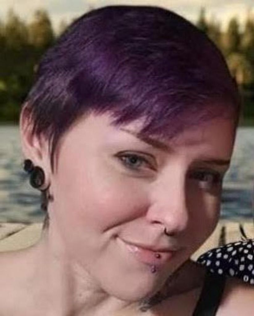 Christina Suzanne Donzero Profile Photo