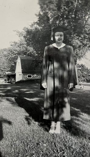 Meredith "Jo" Mae (McCue)  Severson photo gallery thumbnail 15 of 121