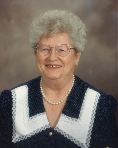 Shirley Louise Wooden's obituary image