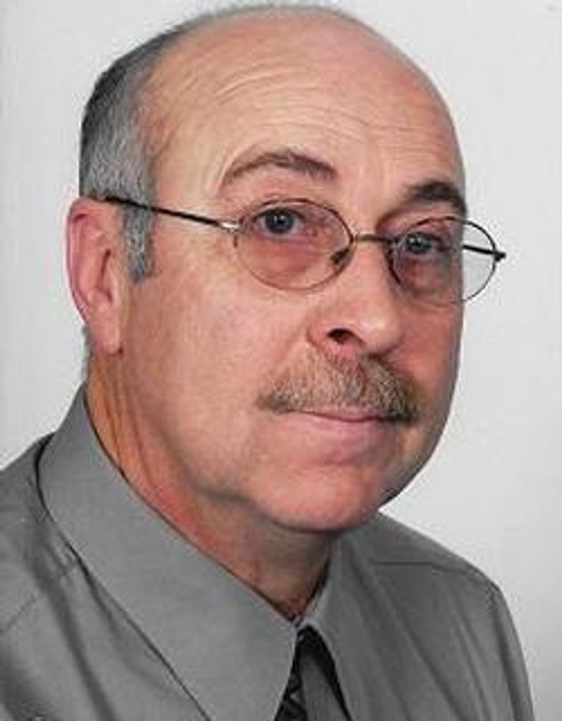 Oral Robert Elmore