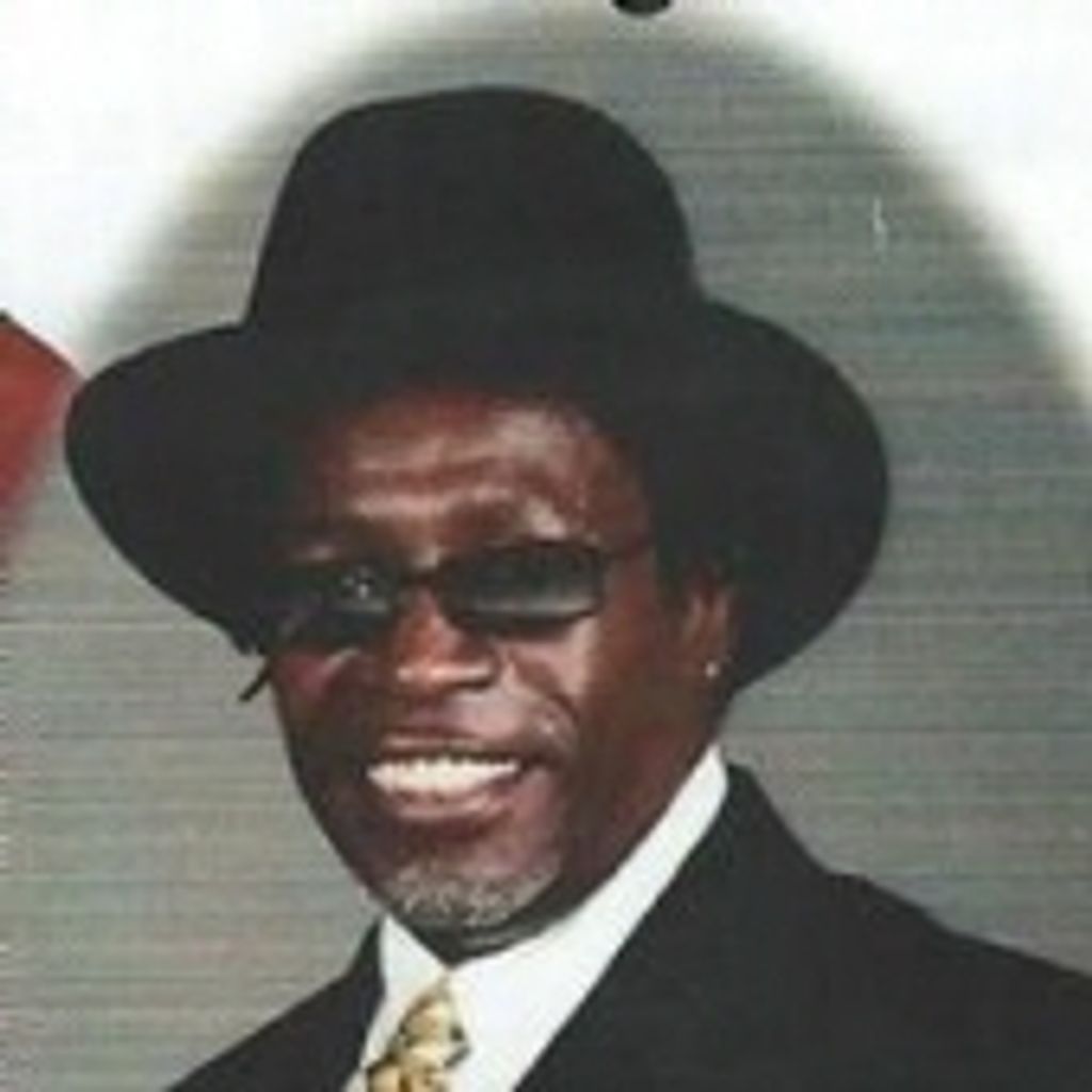 Avery Thomas Profile Photo