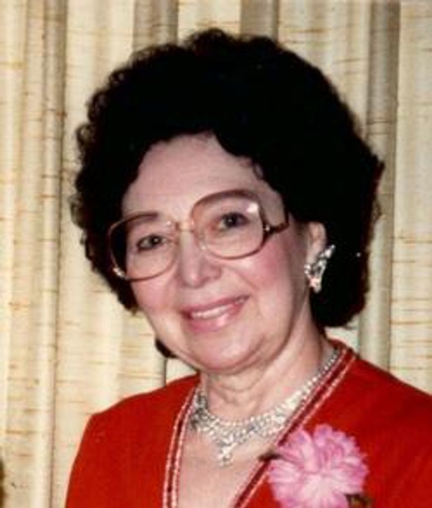 Evelyn Lorraine Anna Gella