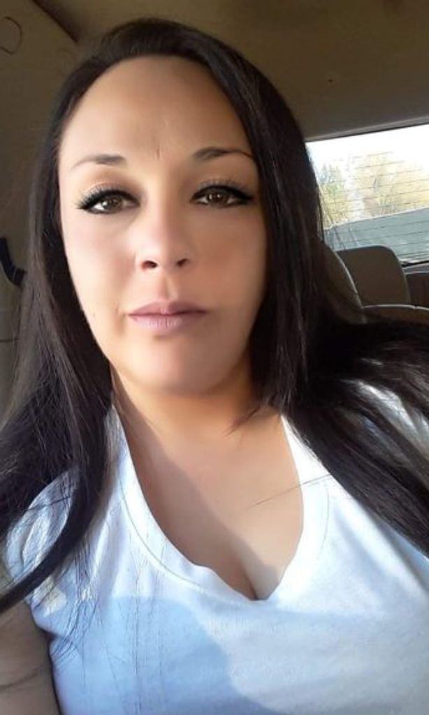 Naomi Monique Giron
