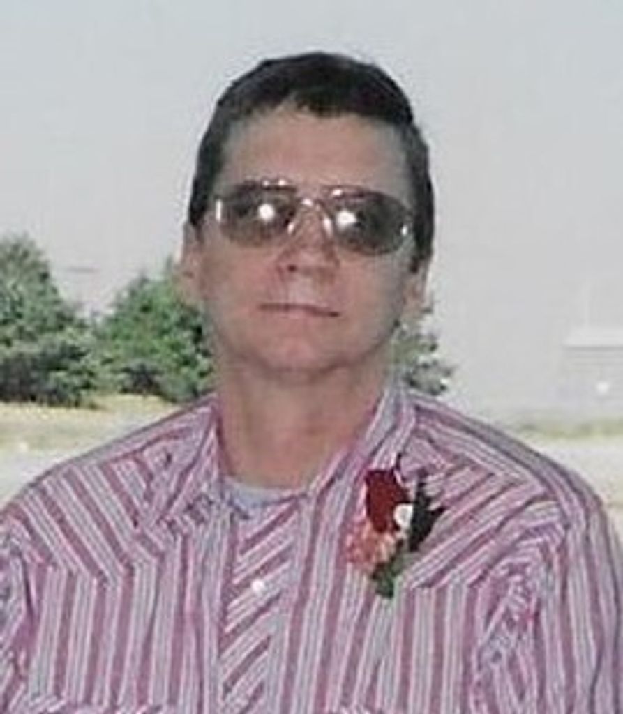 Wade Clarence Latzel Profile Photo