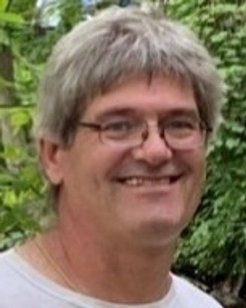 Michael Todd Petersen Profile Photo