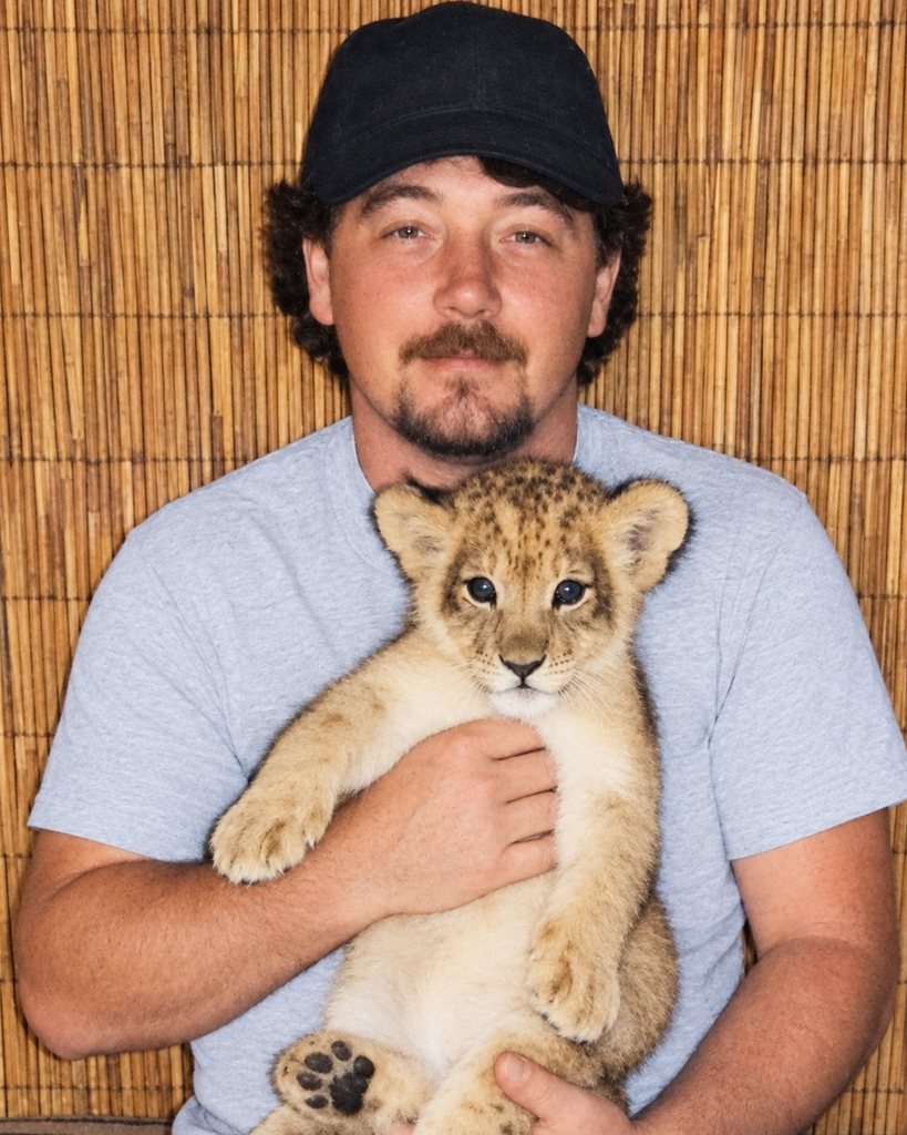 Tom David Harris Profile Photo