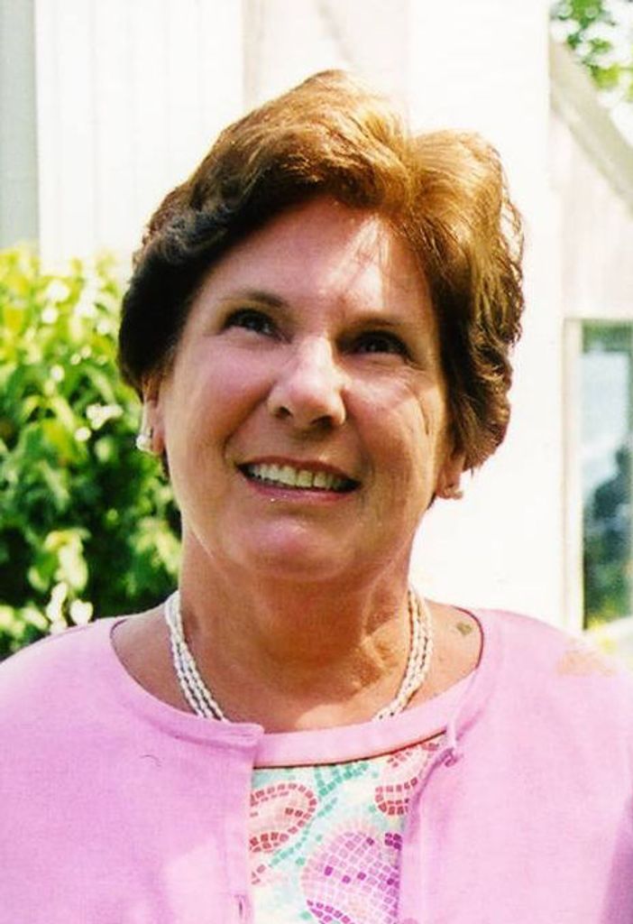 Anne Elizabeth Thompson Profile Photo