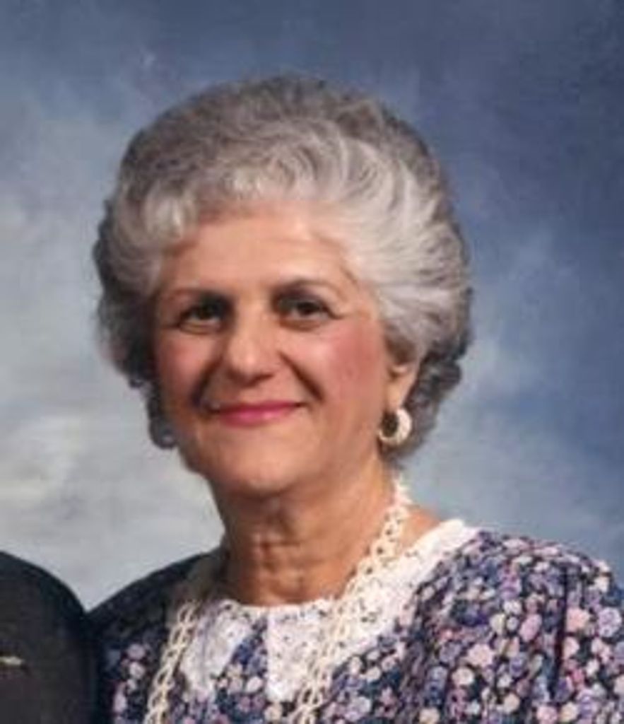 Fannie Alavizos
