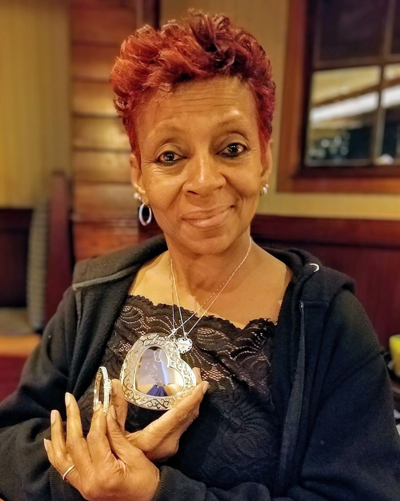Lynne "Toni" Collins Profile Photo