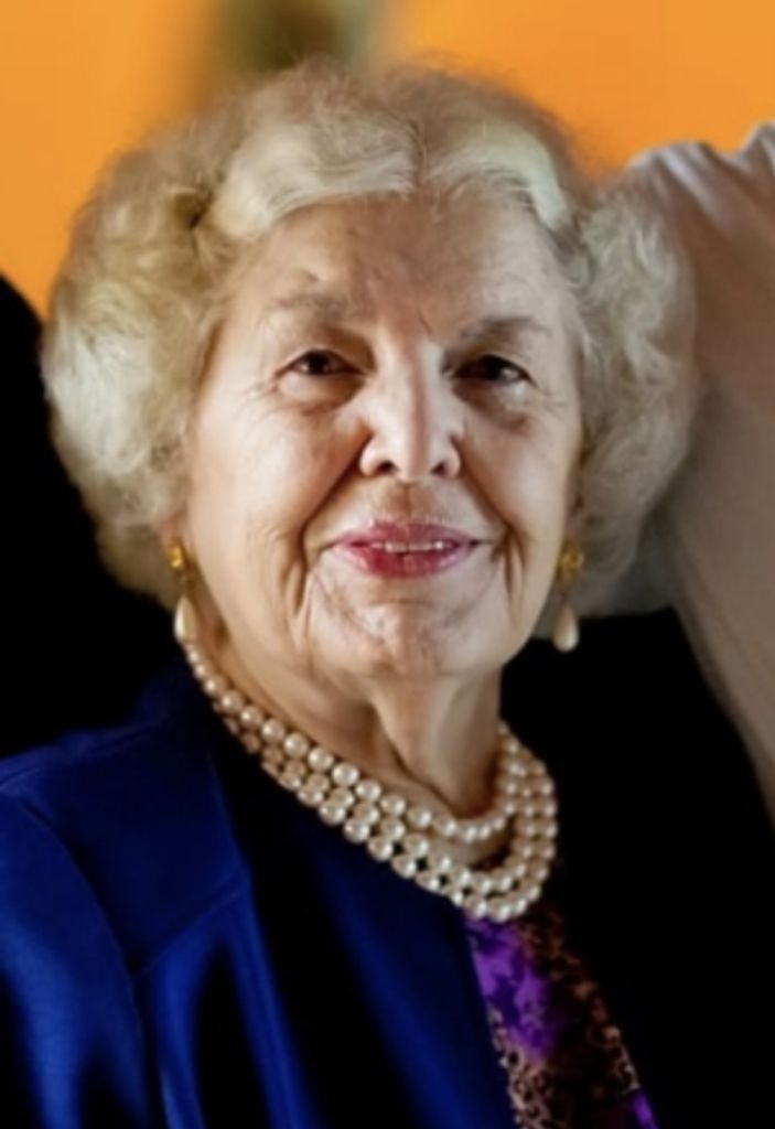 Elvira Honis Profile Photo