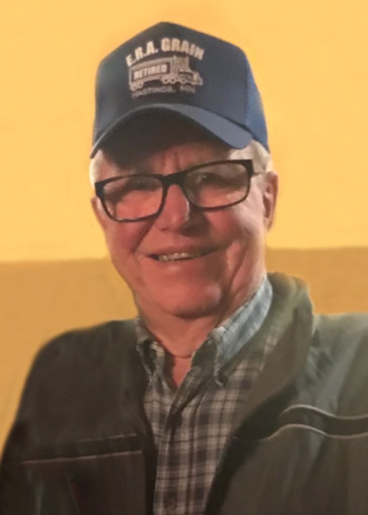 Gordon Mills Profile Photo