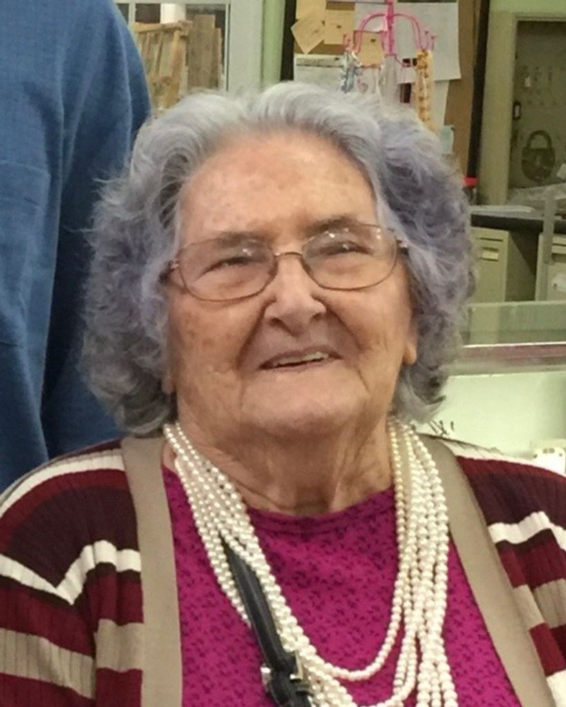 Elizabeth Nellie Reeves