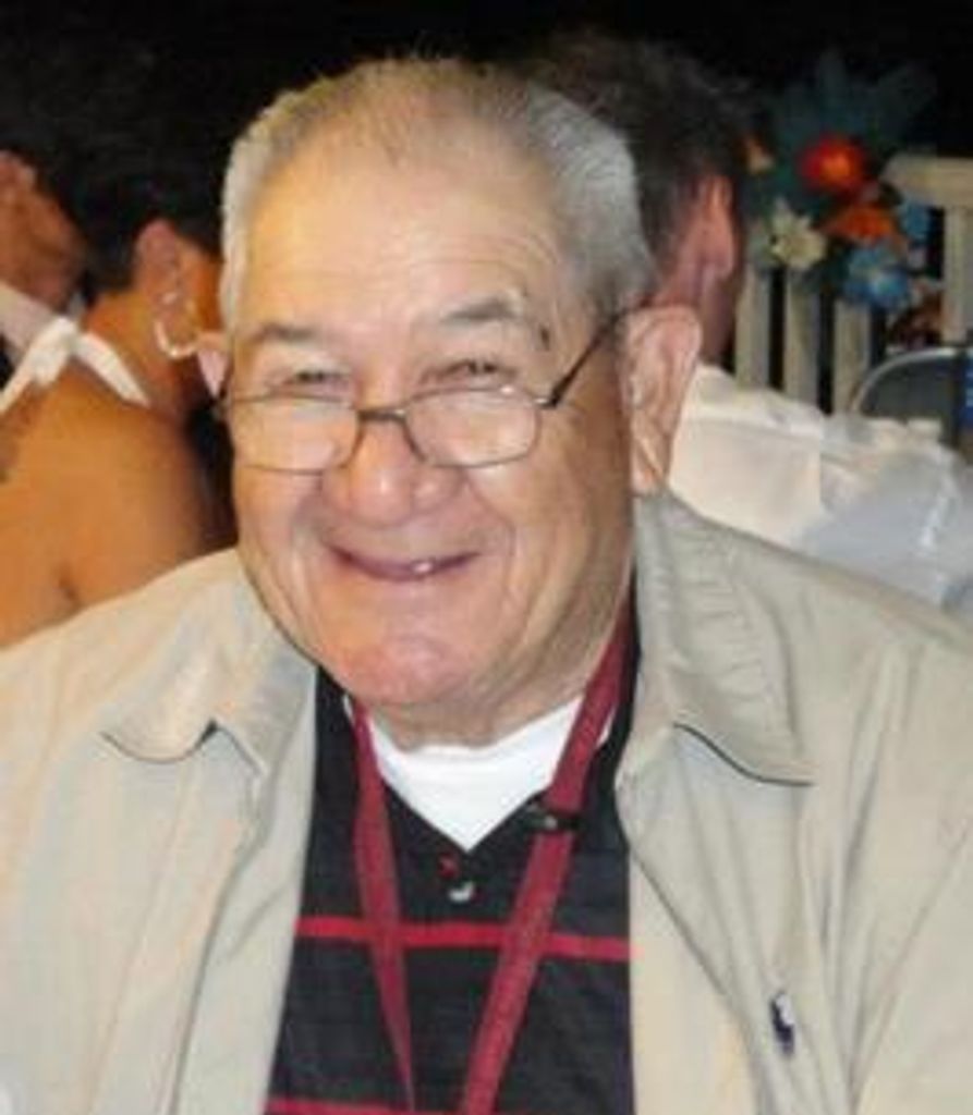 Emilio Vela