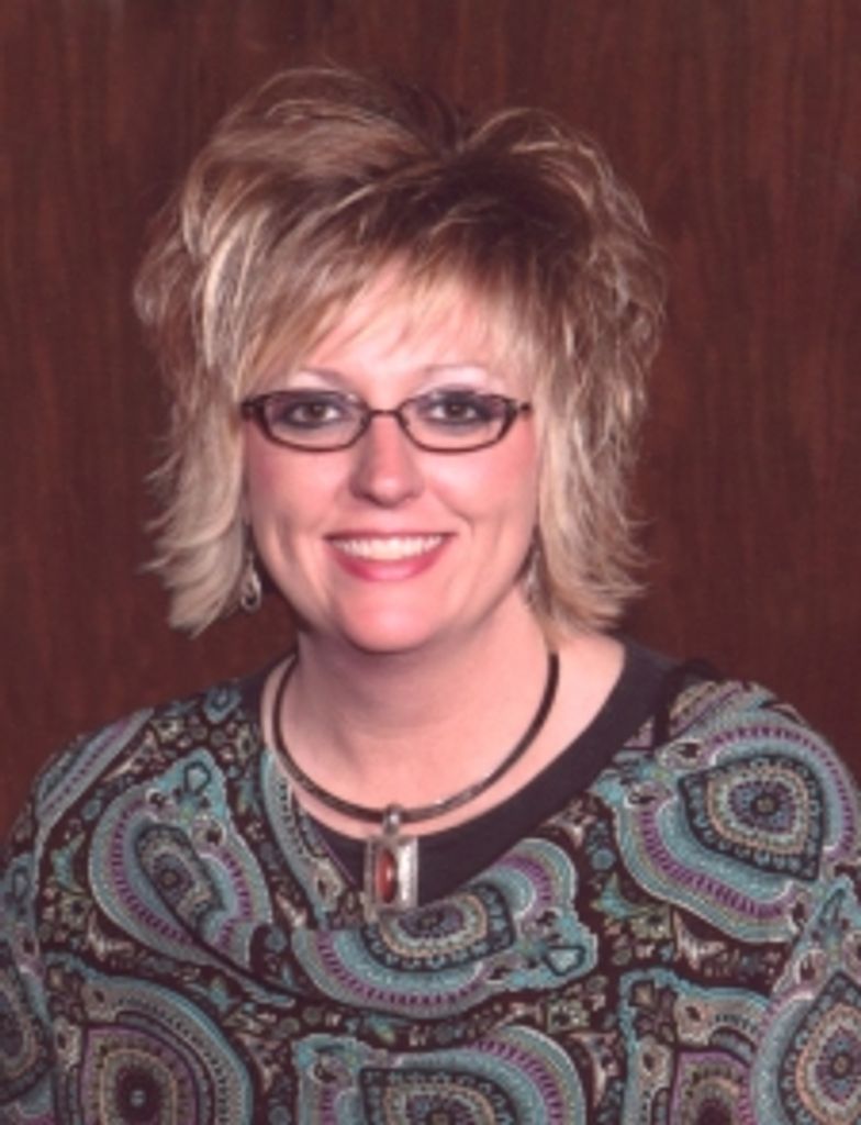 Tracey  M. Hoskins