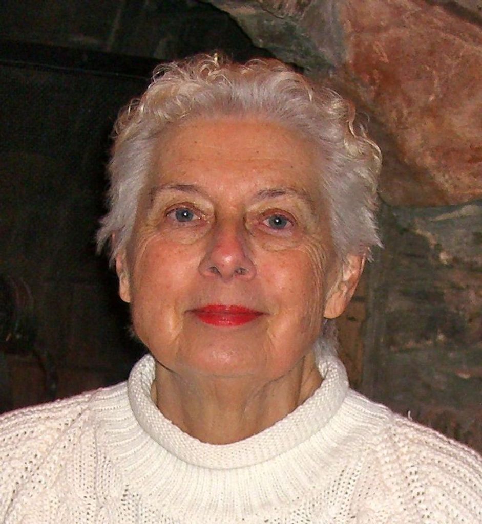Elizabeth (nee Pasterjak) Hwozdewich Profile Photo