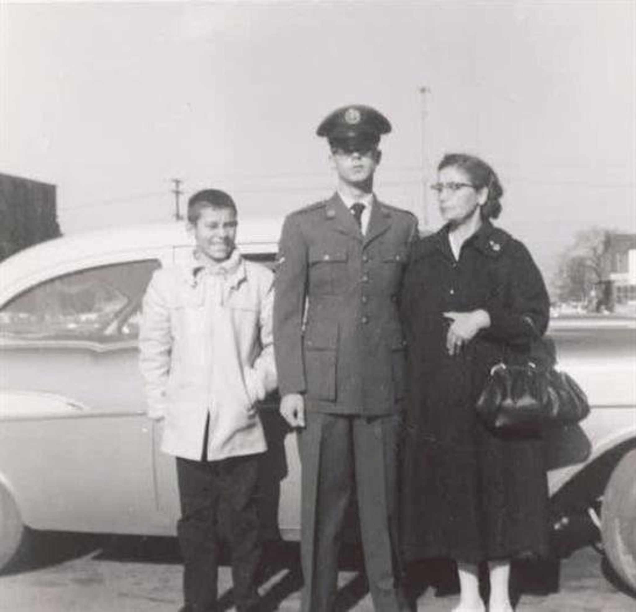 Kenneth Schmidt Obituary June 23, 2011 - Martin Funeral, Cremation \u0026  Tribute Services, image size:2048x1969