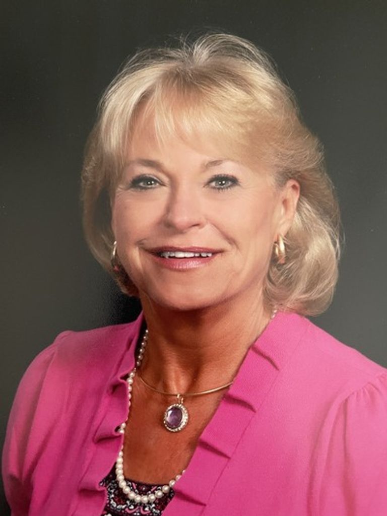 Paula Marie Lyon Profile Photo