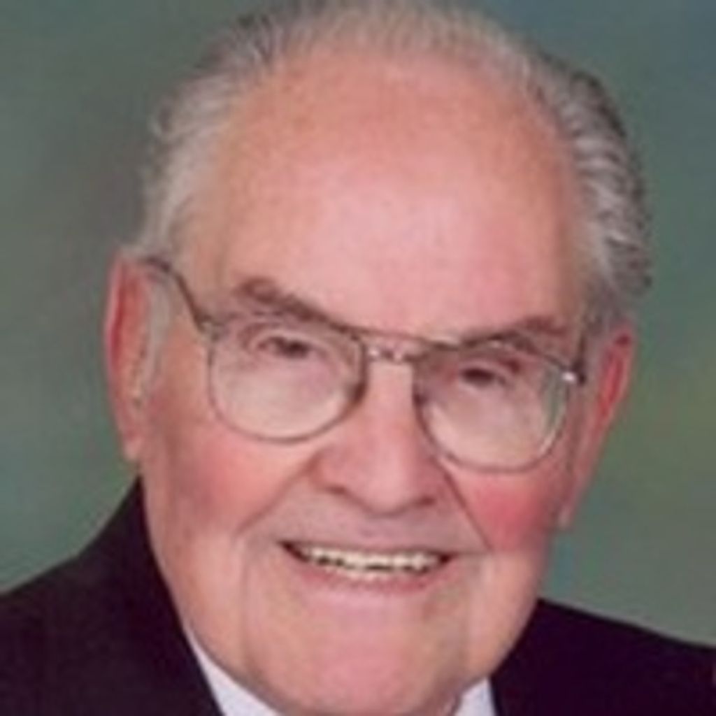 Robert  Arlie Green